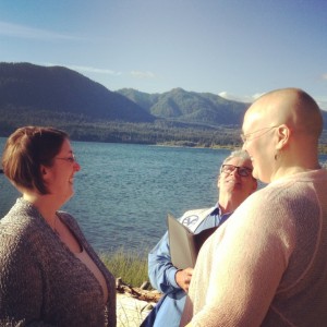 Rebecca & Laurie crack me up @Lake Quinalt!